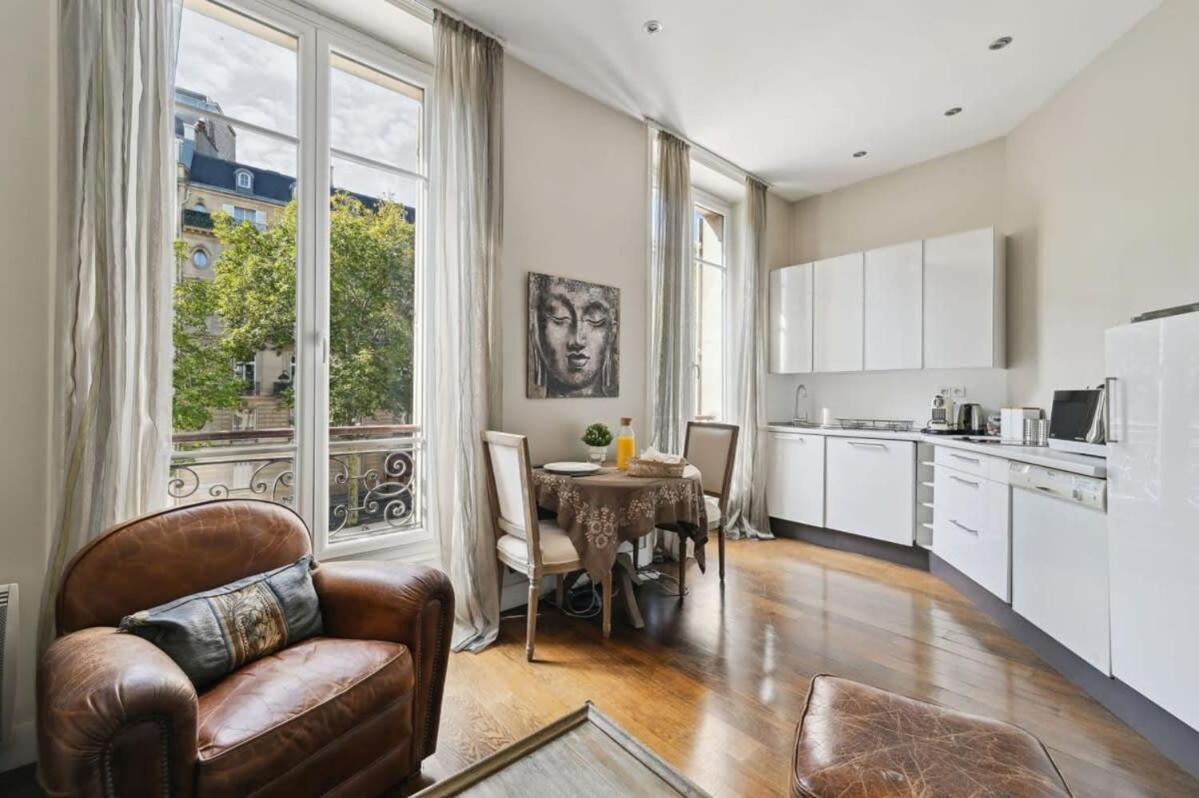 1Br Champs-Elysees - Cityapartmentstay Paris Exterior photo